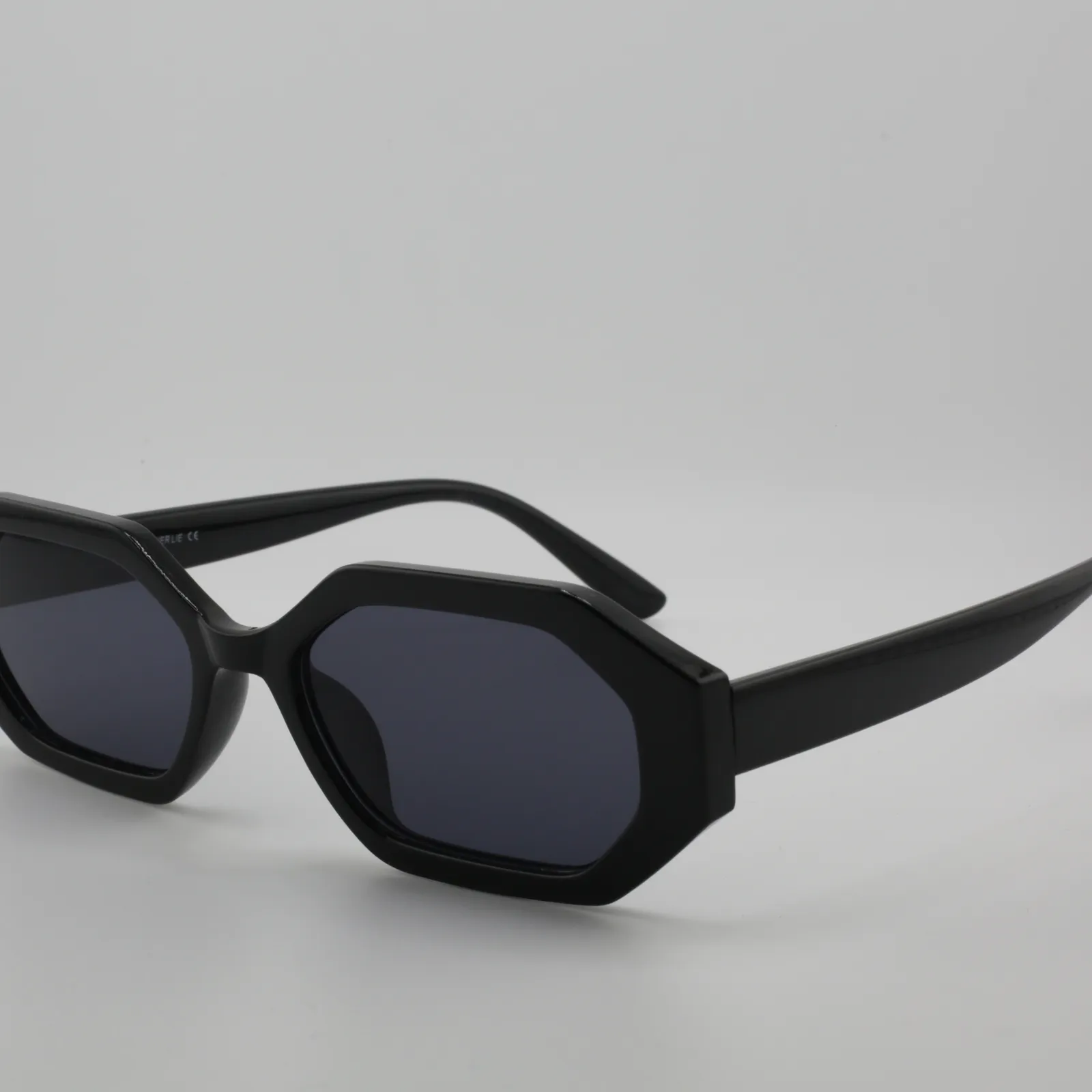 AURA — Black On Black, view 2