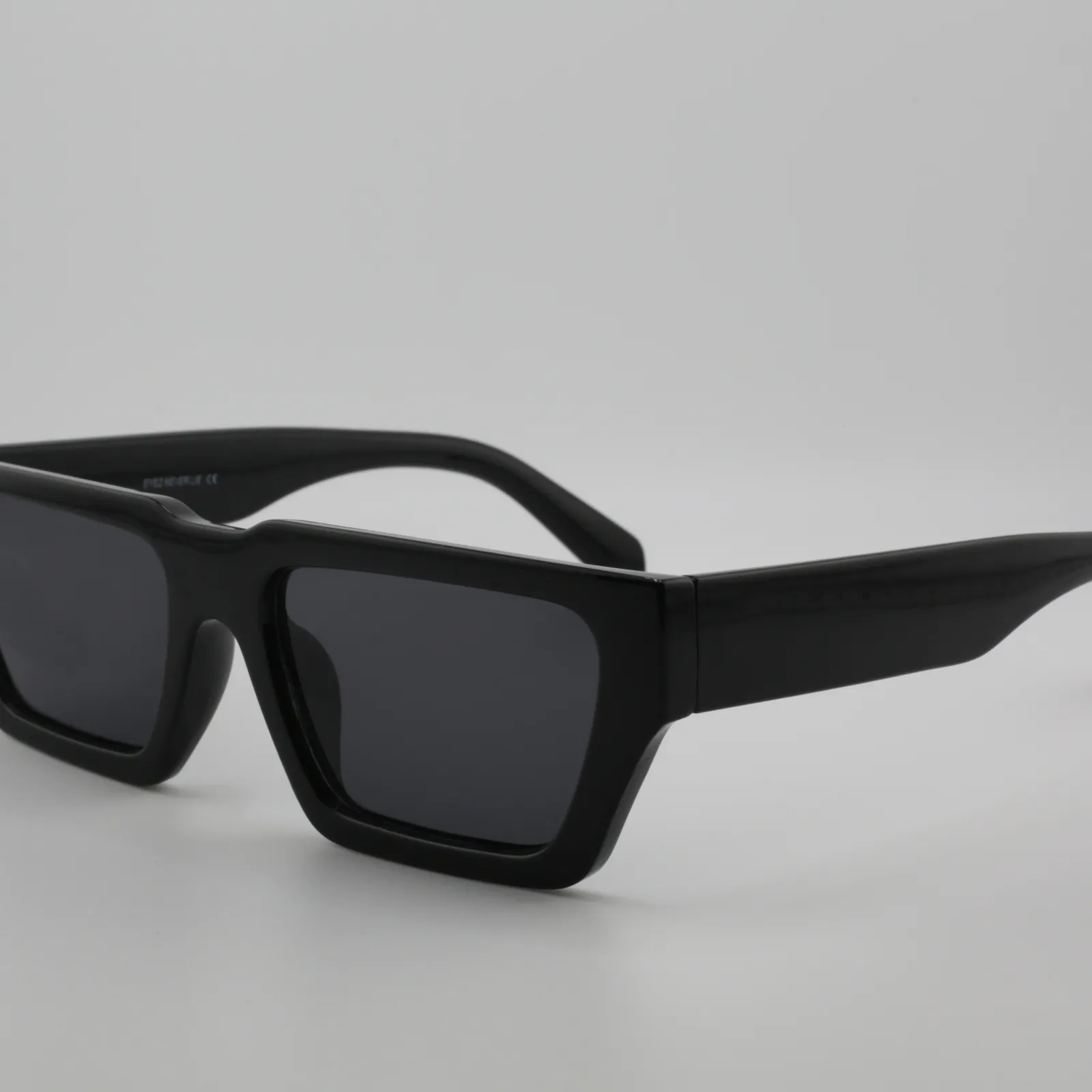 NEXUS — Black, view 2